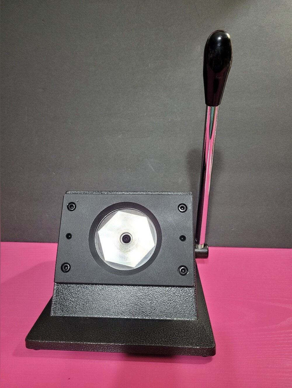 Heavy-Duty Metal Manual Hole Punch with Lever Handle 2 3/4" Round